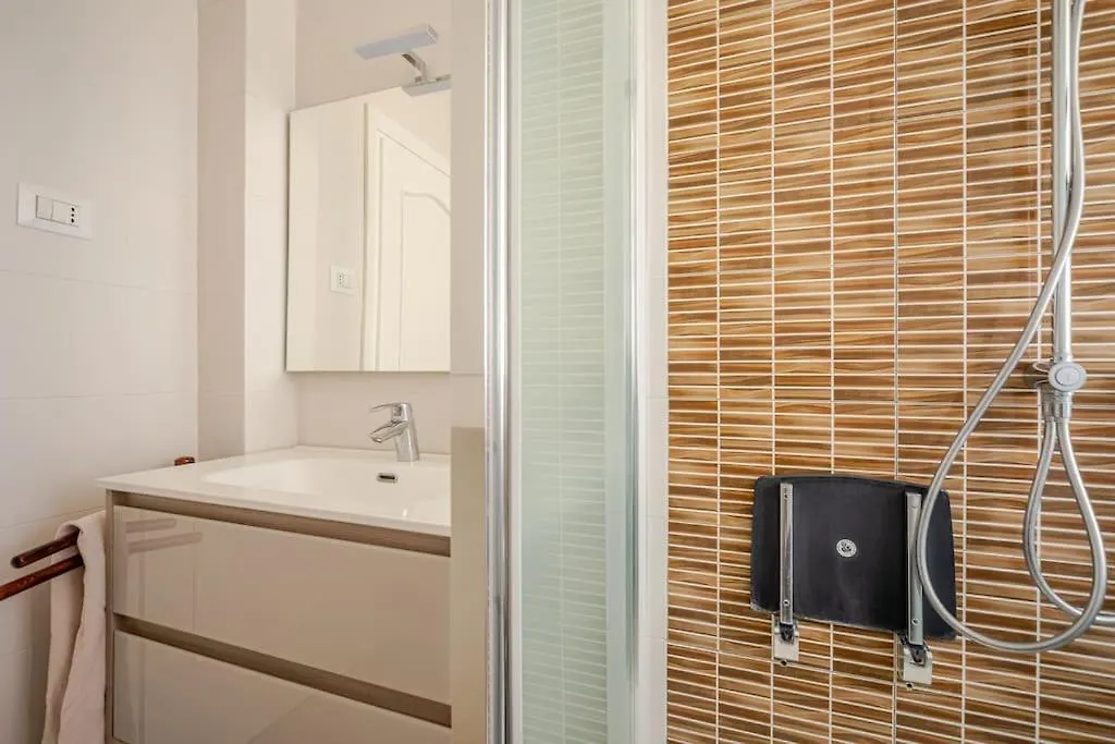 A Soli 15Min Dal Cosmoprof 2025 - Casa Con 2 Camere Da Letto E Parcheggio A Bologna Italy