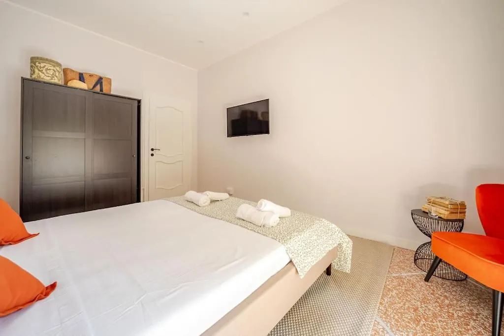 A Soli 15Min Dal Cosmoprof 2025 - Casa Con 2 Camere Da Letto E Parcheggio A Bologna Italy